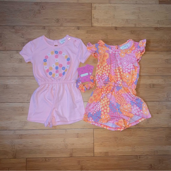 NWT Girls Size 2T Pink Peace Sign & Floral Print 2 Pack Rompers Outfits - Picture 1 of 2
